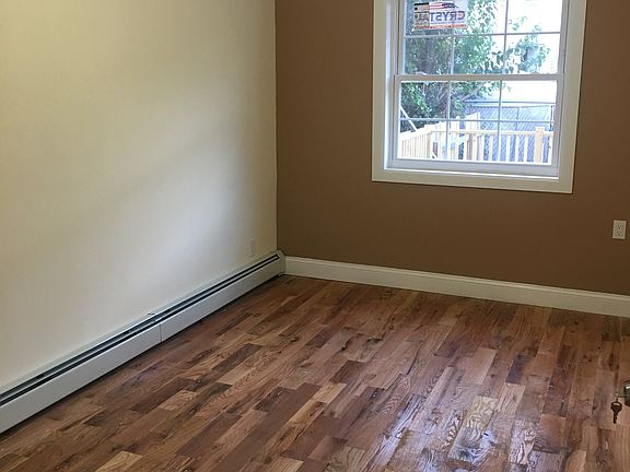 5th image of 1500 E 222nd St