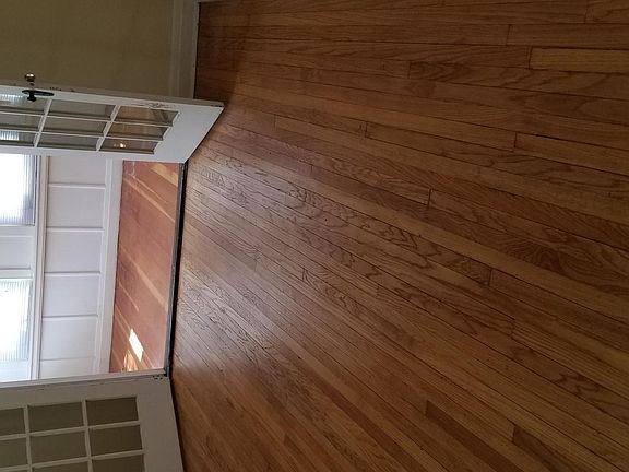 4th image of 9419 S 52nd Ave #Sfh
