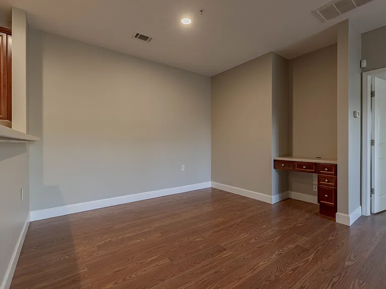 7321 Althorp Way #R5 — Photo 12
