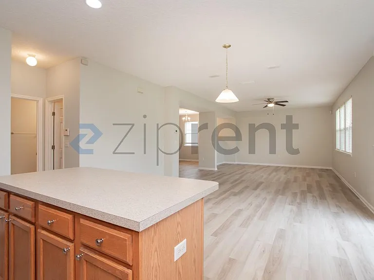 76195 Deerwood Dr — Photo 16