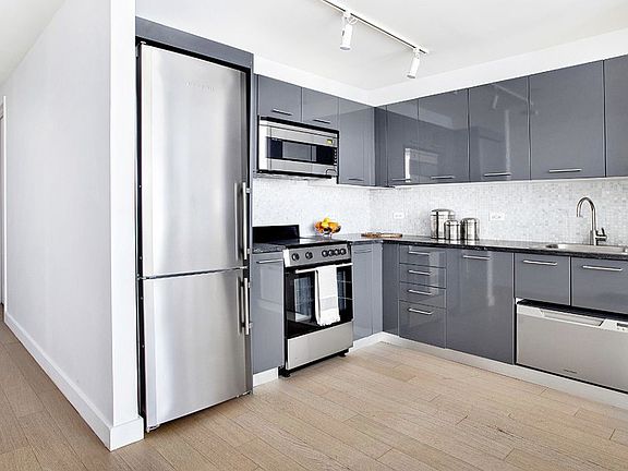 3rd image of 20 Exchange Pl APT 704