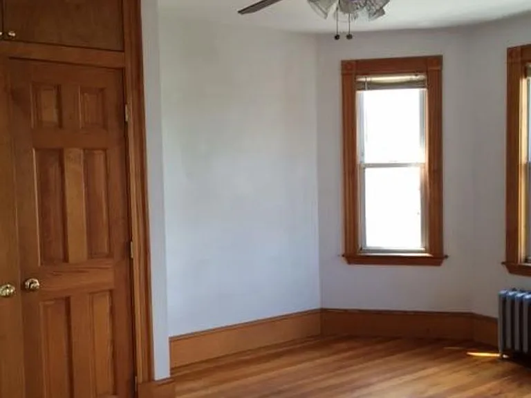 47 Litchfield St #2 — Photo 3