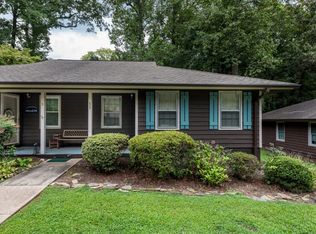 11 Oakwood Dr, Greenville, SC 29609