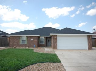 2302 Reese Dr, Clovis, NM 88101