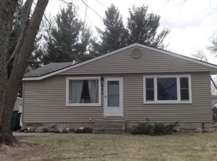 207 Keith Dr, Circle Pines, MN 55014