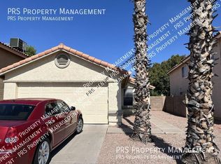 1061 N Woodburne Dr, Chandler, AZ 85224