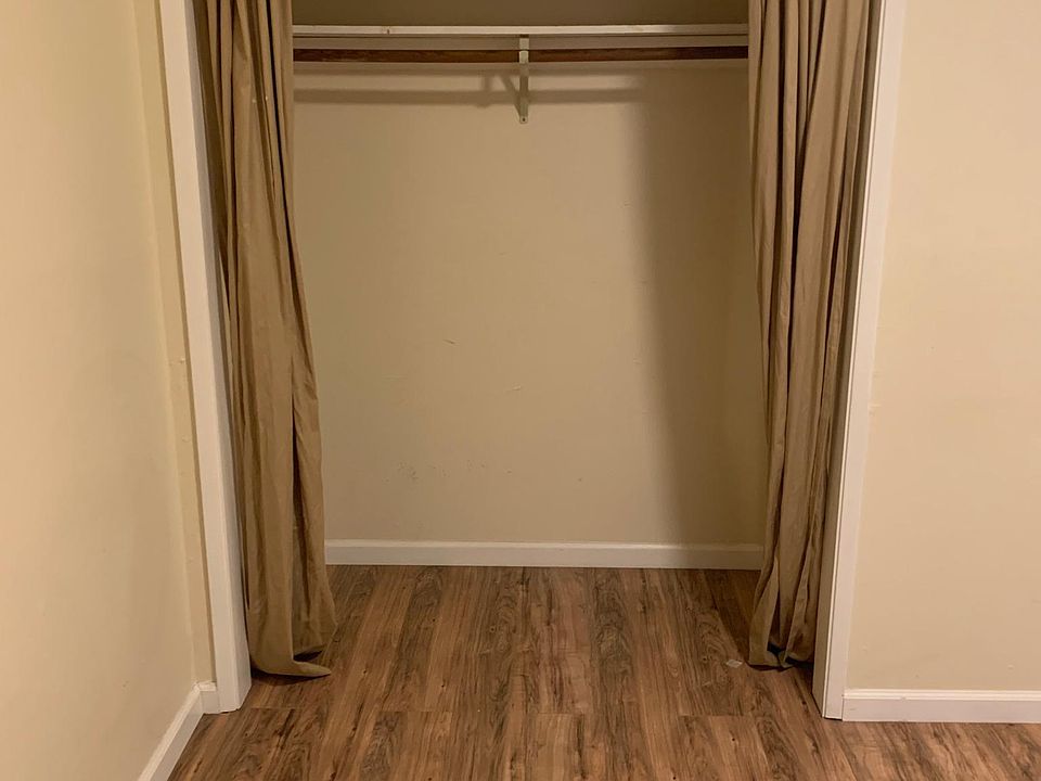 Walk In Closets