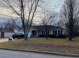 509 S Sunmeadow Dr, Strafford, MO 65757