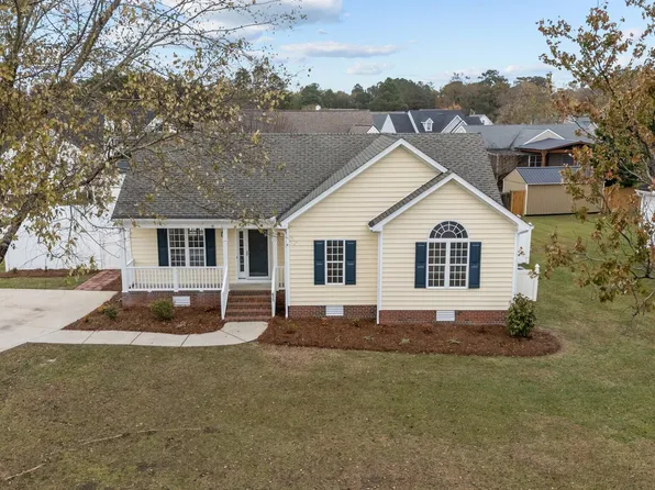 623 Edenbrook Drive, Winterville, NC 28590