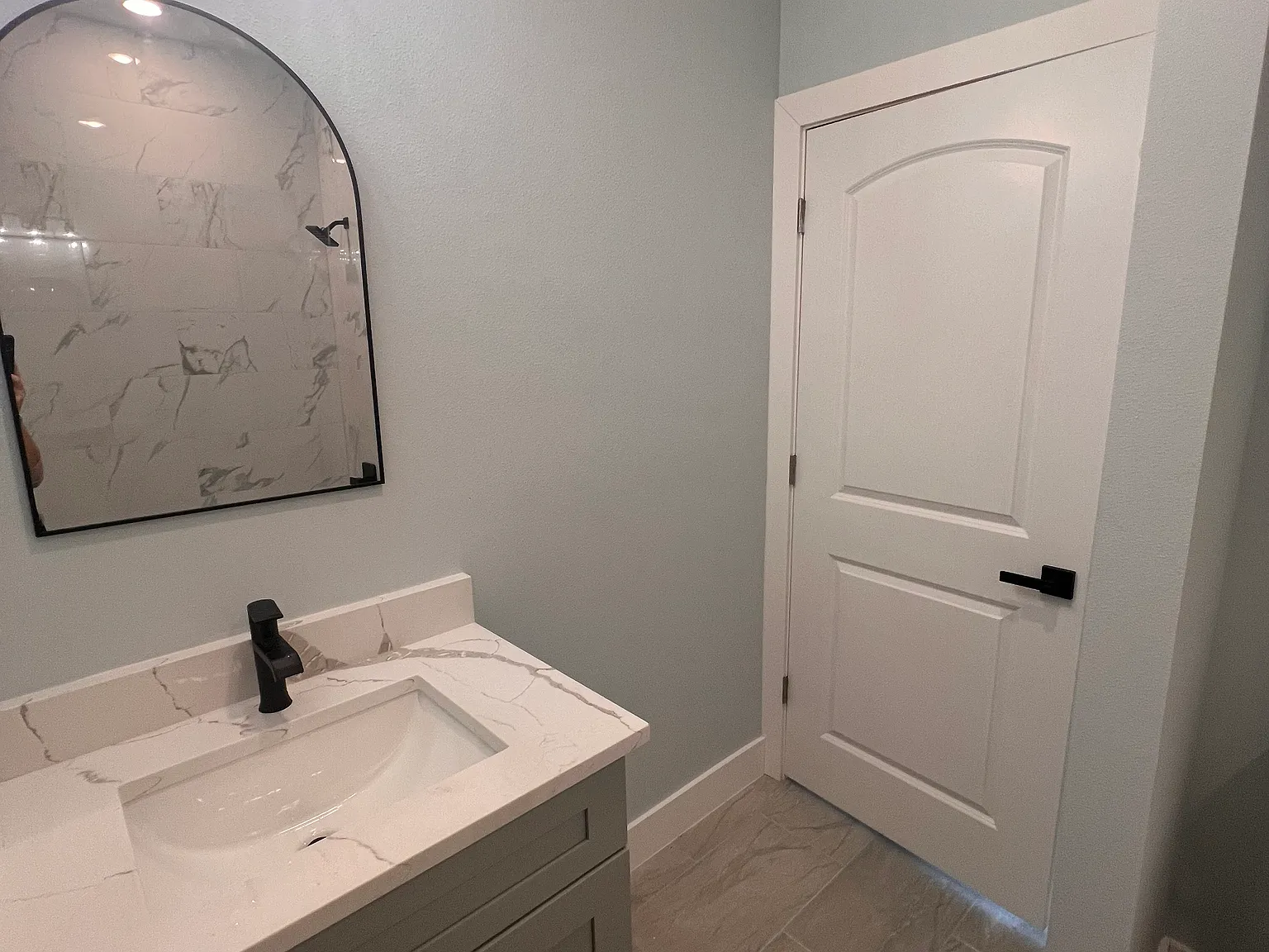 3 bed, 1300 sqft, $2,500 — Photo 3