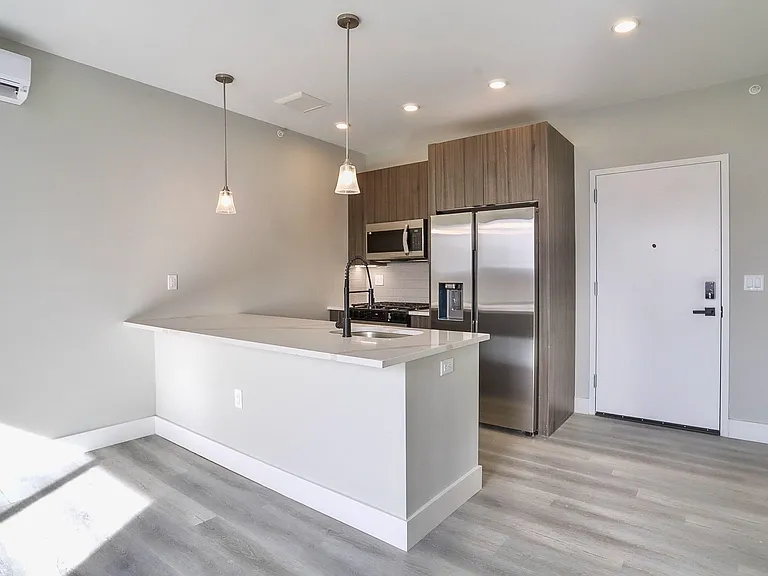 3516 John F Kennedy Blvd #505 — Photo 5