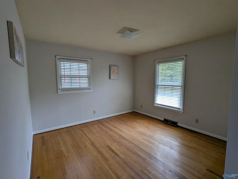 107 Strong Ct SE — Photo 13