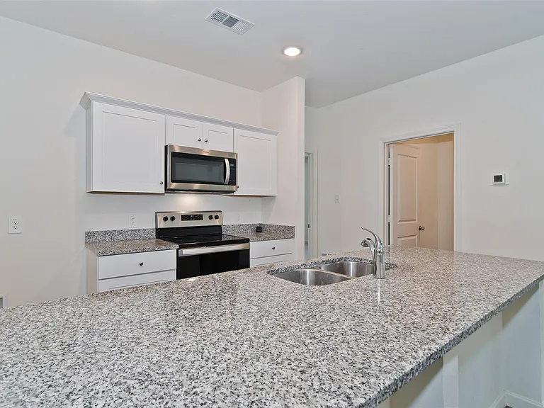 1637 Shadow Hawk Dr — Photo 6