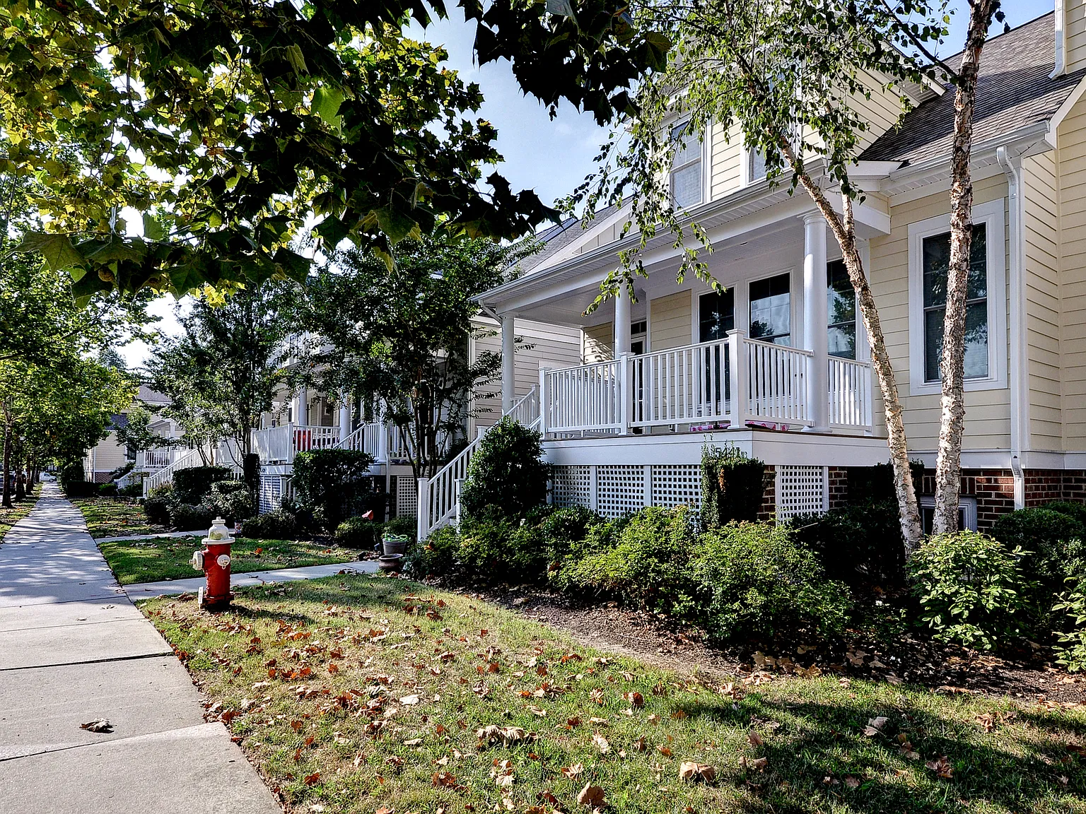 4 bed, 3.5 bath, 2105 sqft, $3,295 — Photo 3