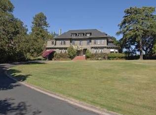 108 Baywood Ave, Hillsborough, CA 94010