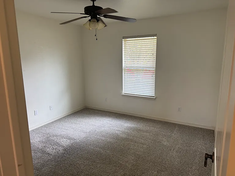 489 N Drewrys Bluff Dr — Photo 10