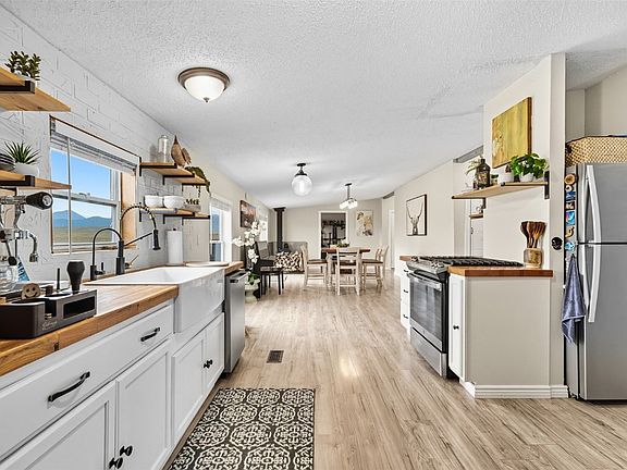3rd image of 399 Beaus Drive
