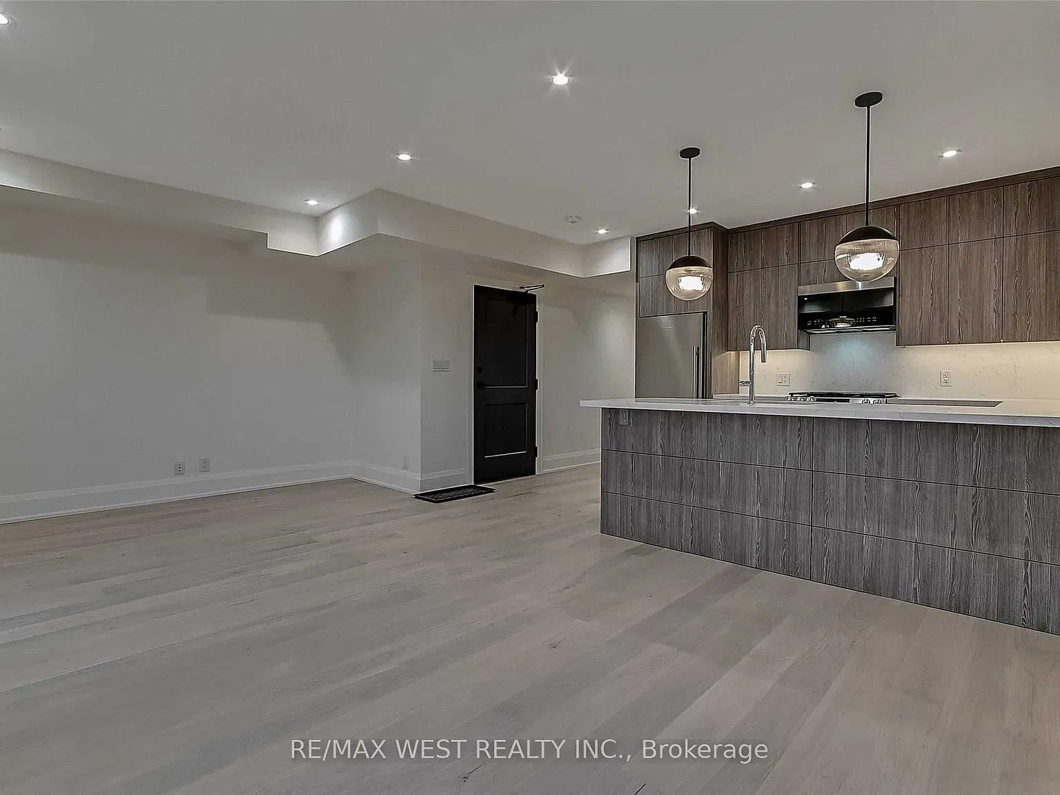 2 bed, $2,780 — Photo 3