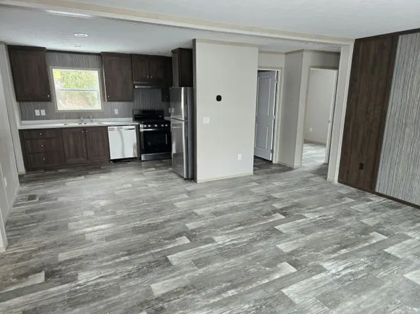 1 Victory Ave #71B, Pennsville, NJ 08070