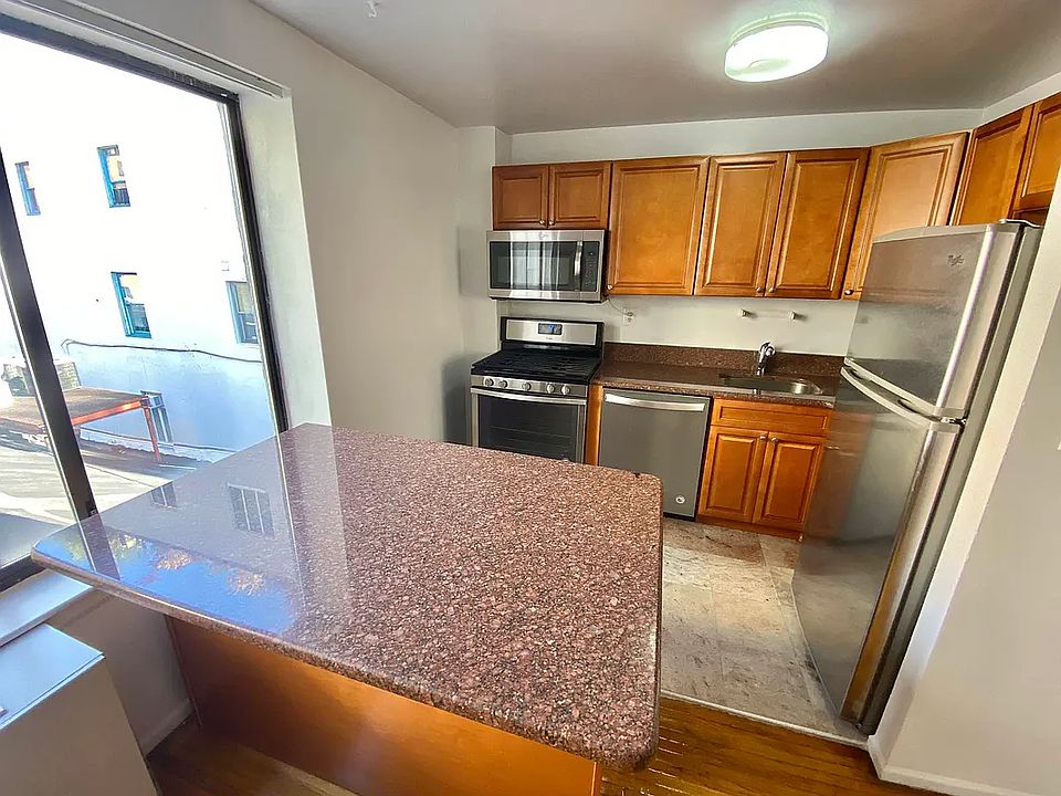 1st image of 121 E 12th St APT 6E
