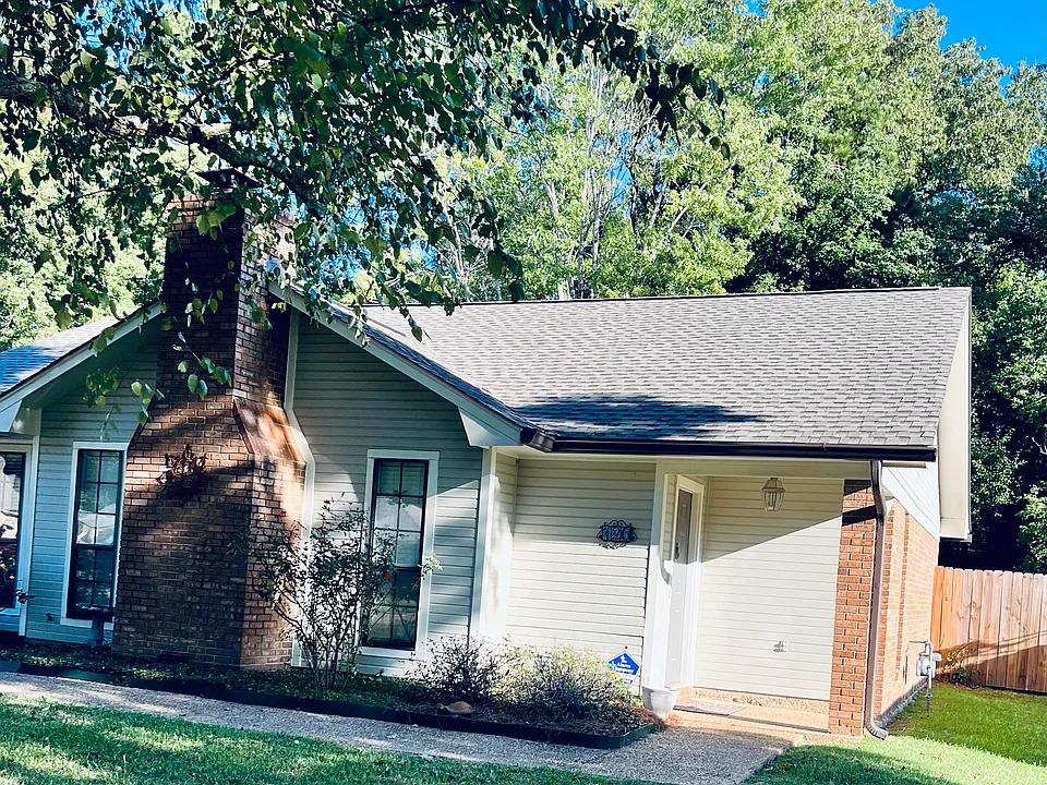 120 Cypress Dr