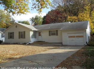 809 W Calhoun St, Macomb, IL 61455