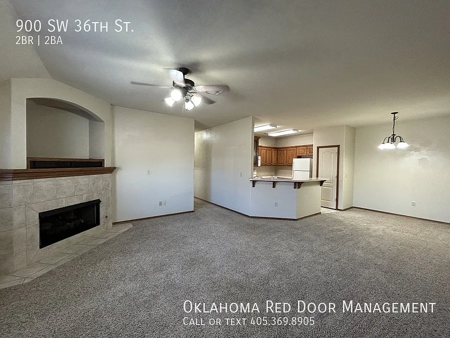 Building Photo - 900 SW 36th St