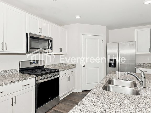 4th image of 1169 Ridgeford Dr