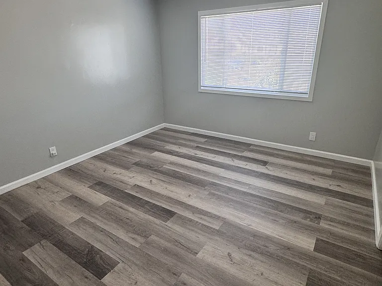 1646 Yosemite Ave #1646 — Photo 8