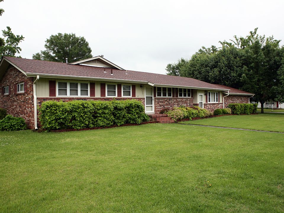 1st image of 208 S. Eve Street