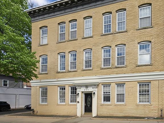2nd image of 833 Whalley Ave APT 12