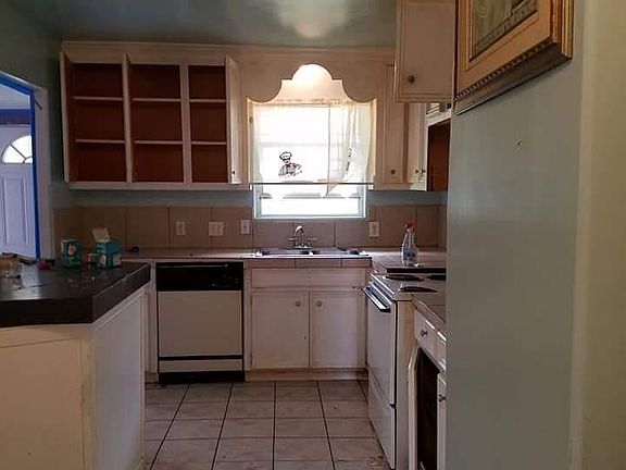 4th image of 5627 Belneath St