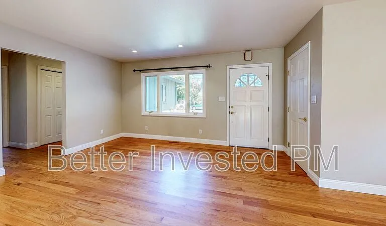 1824 Midway Dr — Photo 11