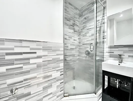 Rented by Vector New York, LLC | media 9