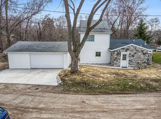 9664 Log Cabin Trl, White Lake, MI