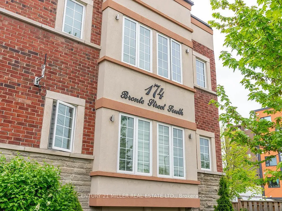 174 Bronte St S #201