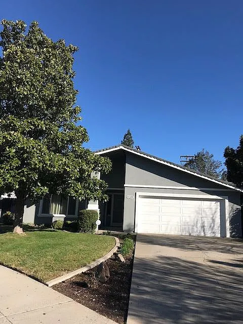 9209 Vanier Ct photo 1