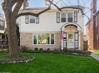 1107 E Mayfair Rd, Arlington Heights, IL 60004
