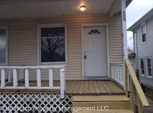 233 14th Ave, Moline, IL 61265