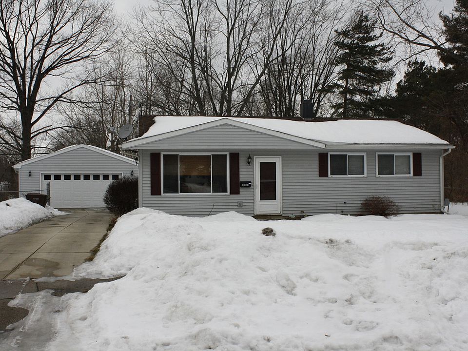1st image of 3338 Grantsburg Dr