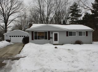 3338 Grantsburg Dr, Lansing, MI 48911