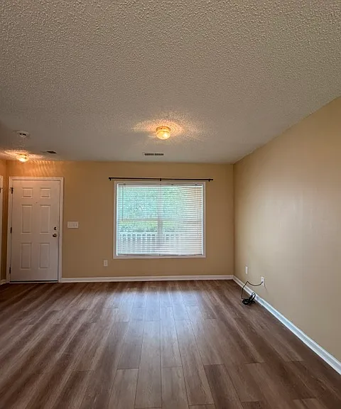 25 Willow Hurst Ct — Photo 4