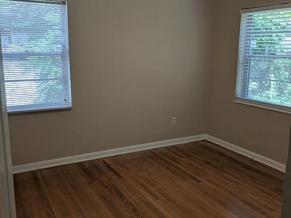 3rd image of 2413 Orange Ave