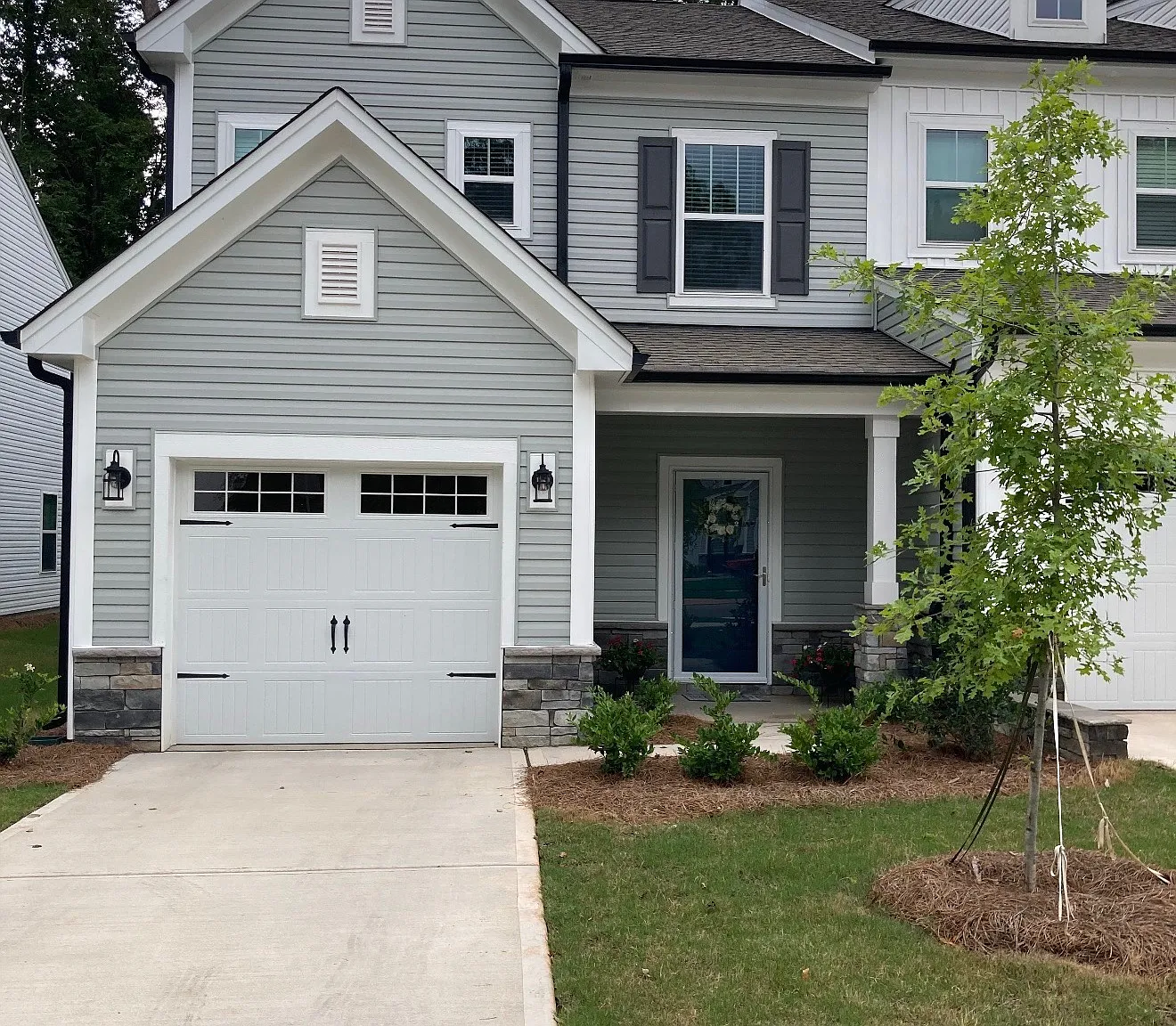 3 bed, 1792 sqft, $2,325 — Photo 1