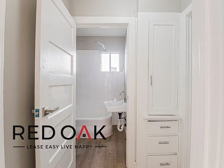 424 E 20th St #424.75 — Photo 16