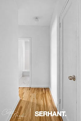 Entry / hallway, photo 1