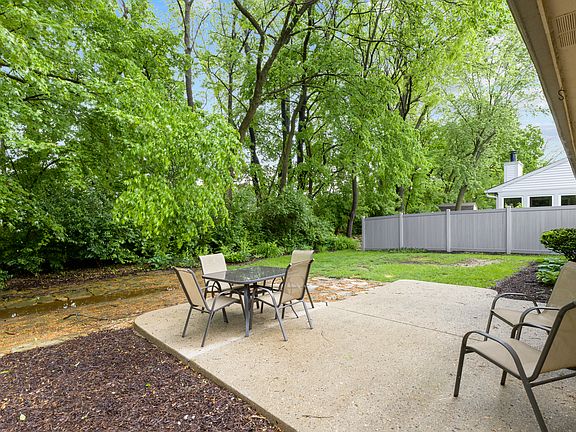 3rd image of 5988 White Birch Dr