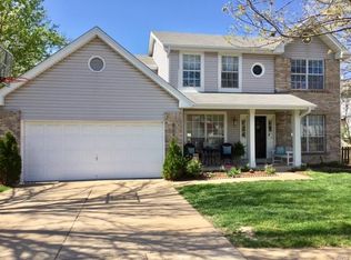 823 Barbara Ann Ln, Ballwin, MO 63021