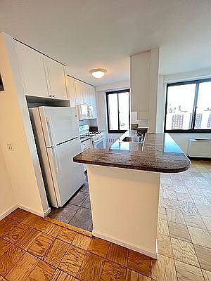4th image of 10 W 135th St APT 17K