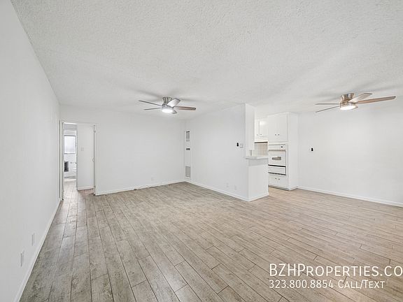 4th image of 1520 N Hayworth Ave APT 3